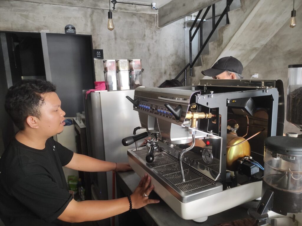 kontak service mesin kopi